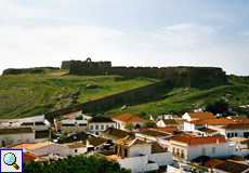 Blick auf das Castelo de São Sebastião