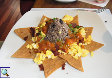 Nachos mit Gallo Pinto und Rührei