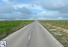 Schnurgerade Straße nach Cáceres