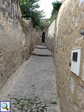 Enge alte Gasse in Trujillo