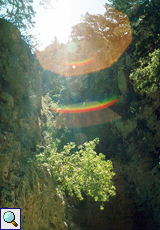 Im engen Teil der Ímbros-Schlucht gibt es ein bemerkenswertes Spiel von Licht und Schatten