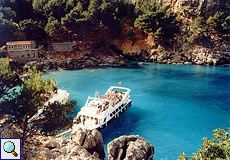 Die Bucht von Sa Calobra bei Sonnenschein Die Bucht von Sa Calobra bei Sonnenschein