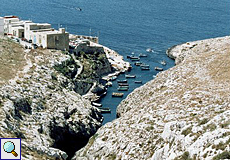 Blick auf Wied iż-Żurrieq und den Küsteneinschnitt 'at il Hnejja' Blick auf Wied iż-Żurrieq und den Küsteneinschnitt 'at il Hnejja'