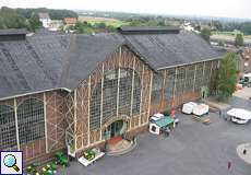 Die Maschinenhalle der Zeche Zollern von oben betrachtet