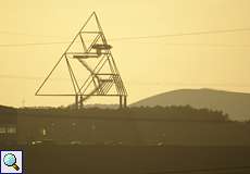 Der Tetraeder im Licht der sommerlichen Abendsonne