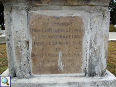 Einige Inschriften an den Gräbern sind noch heute gut lesbar