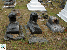 Es finden sich auch Gräber von Babys und Kindern auf dem historischen Friedhof