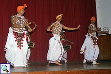 Der Pantheru-Tanz gehört ebenfalls zum Repertoire von 'Dance Lanka'