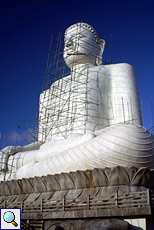Buddha-Statue von Kande Vihara kurz vor der Fertigstellung