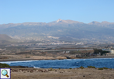 Im Hintergrund des Schutzgebiets ist der Teide zu sehen
