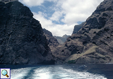 Die Masca-Schlucht vom Meer aus betrachtet